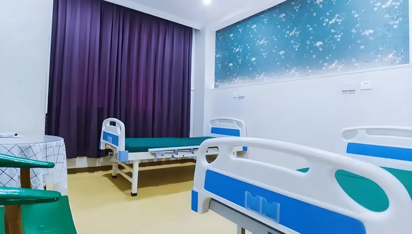专访导演饶晓志：对《万里归途》满意和骄傲